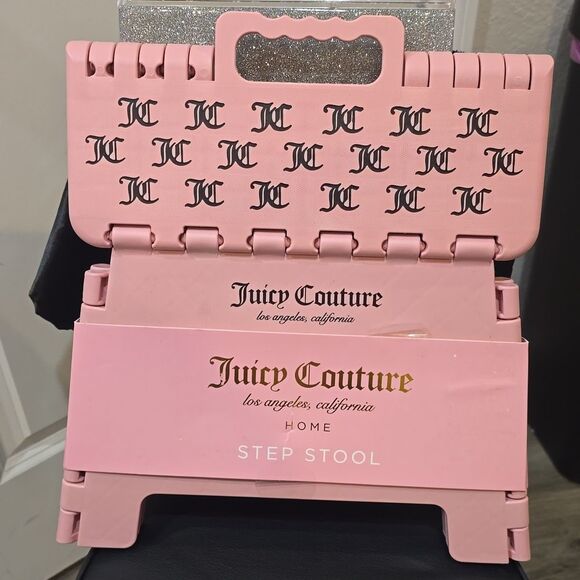 Juicy Couture Home JC Logo Folding Step Stool - Picture 4 of 5